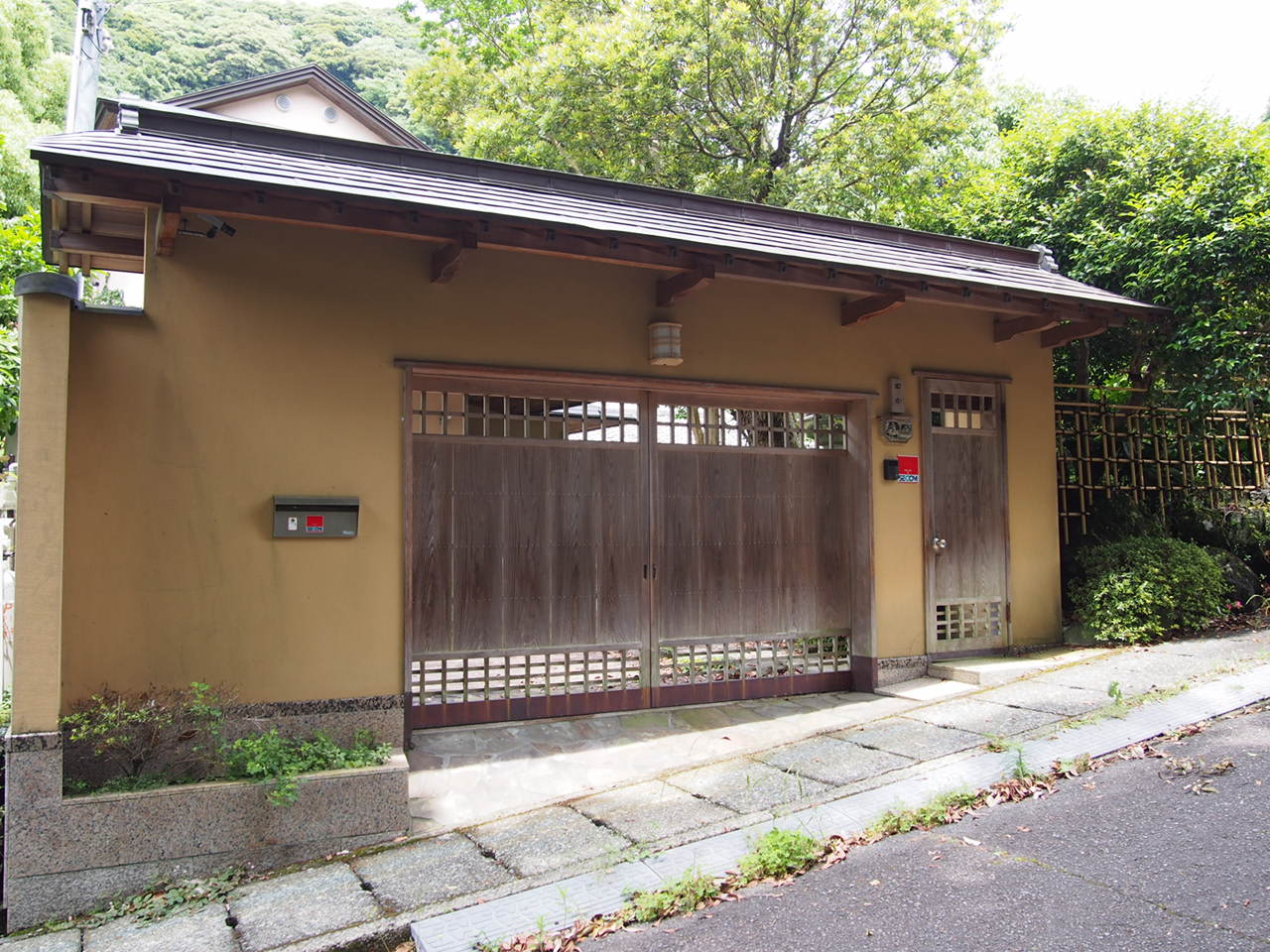 冠木門